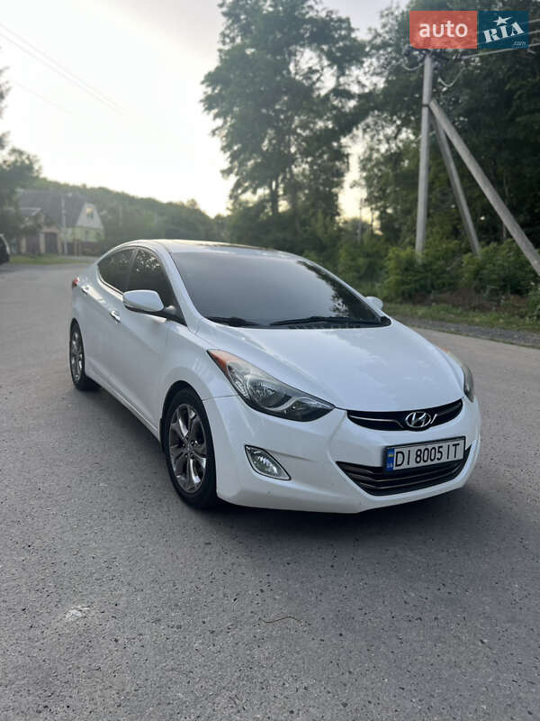Hyundai Elantra 2013