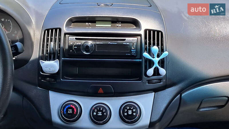 Седан Hyundai Elantra 2008 в Кам'янському