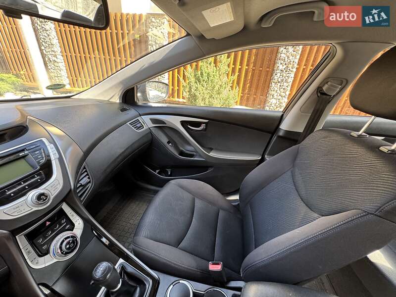 Седан Hyundai Elantra 2011 в Полтаве фото 11 Седан Hyundai Elantra 2011 в Полтаве