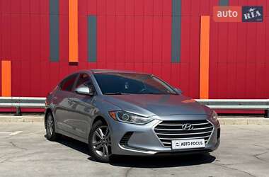 Седан Hyundai Elantra 2016 в Києві