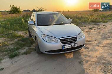 Седан Hyundai Elantra 2008 в Киеве