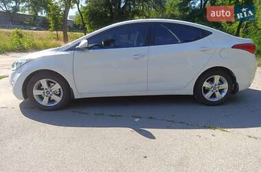 Седан Hyundai Elantra 2012 в 