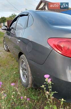 Седан Hyundai Elantra 2008 в 