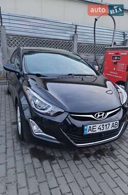 Седан Hyundai Elantra 2015 в 