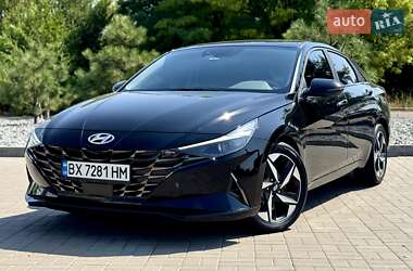 Седан Hyundai Elantra 2021 в Днепре