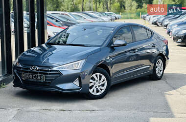 Седан Hyundai Elantra 2019 в Харкові
