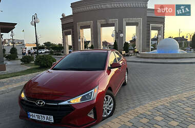 Седан Hyundai Elantra 2019 в Одесі
