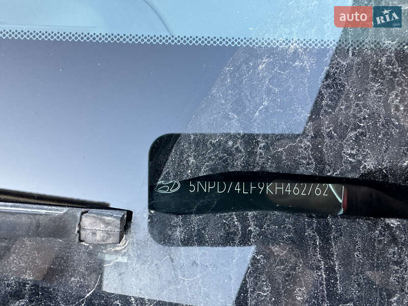 Седан Hyundai Elantra 2019 в Одессе