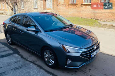Седан Hyundai Elantra 2018 в 