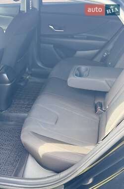 Седан Hyundai Elantra 2021 в 
