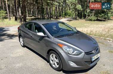 Седан Hyundai Elantra 2012 в Києві