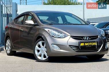 Седан Hyundai Elantra 2013 в Киеве