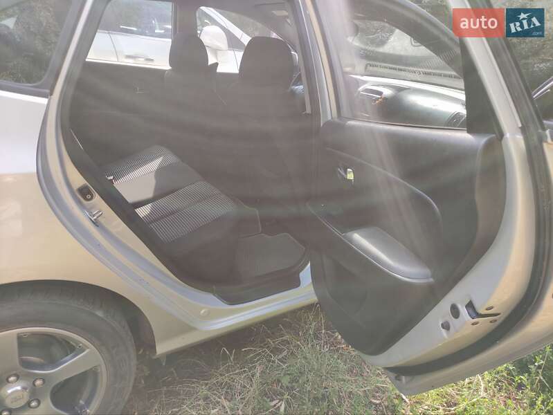 Седан Hyundai Elantra 2010 в Ужгороде