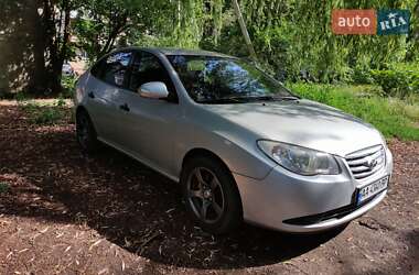 Седан Hyundai Elantra 2010 в Ужгороде