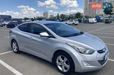 Седан Hyundai Elantra 2013 в Киеве
