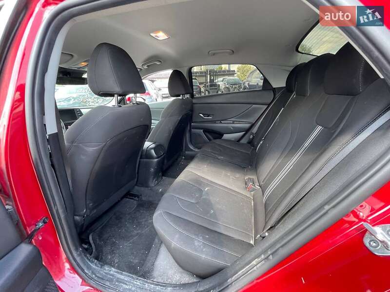 Седан Hyundai Elantra 2021 в Киеве