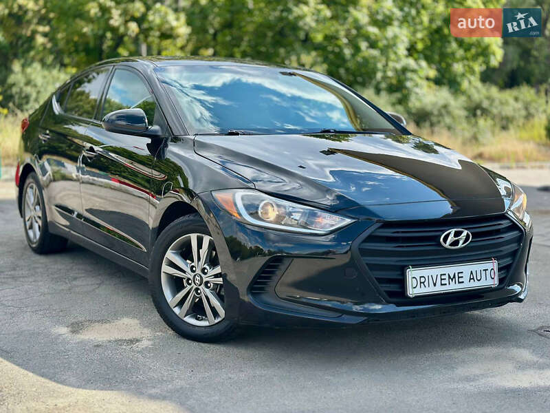 Седан Hyundai Elantra 2016 в Днепре