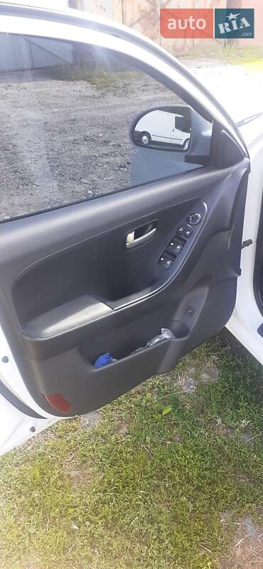 Седан Hyundai Elantra 2008 в Харькове