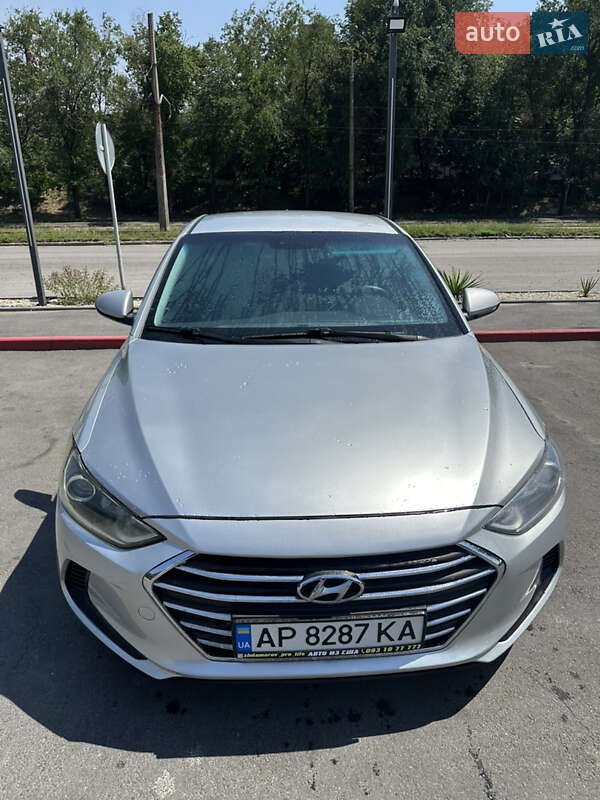 Седан Hyundai Elantra 2017 в Запорожье