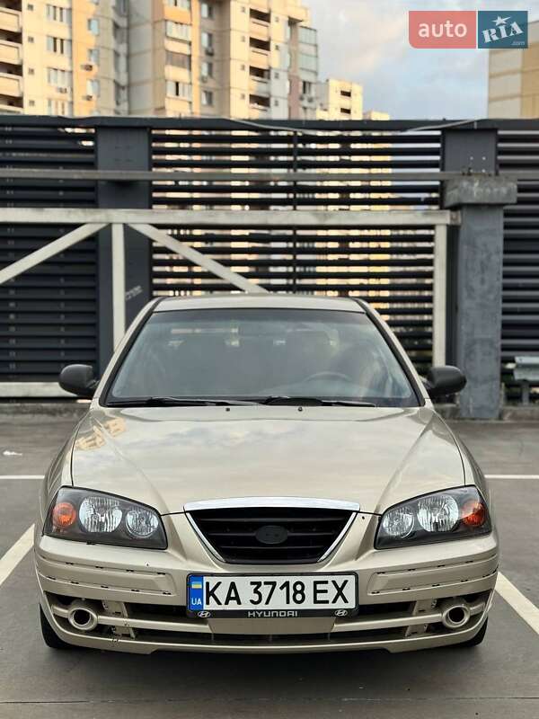 Hyundai Elantra 2003