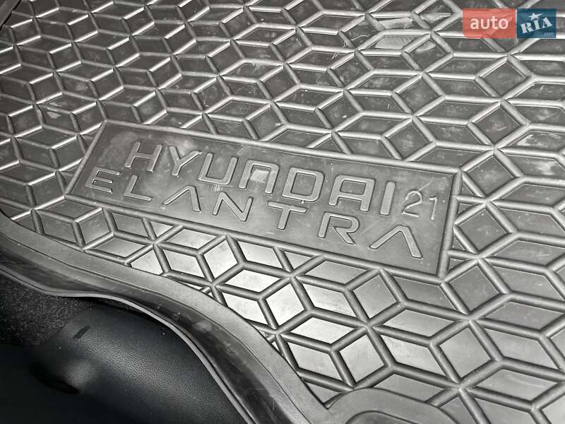 Седан Hyundai Elantra 2024 в Виннице