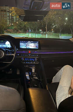 Седан Hyundai Elantra 2020 в 