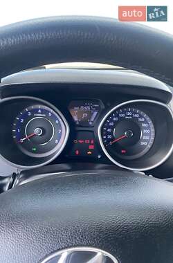 Седан Hyundai Elantra 2011 в Полтаве