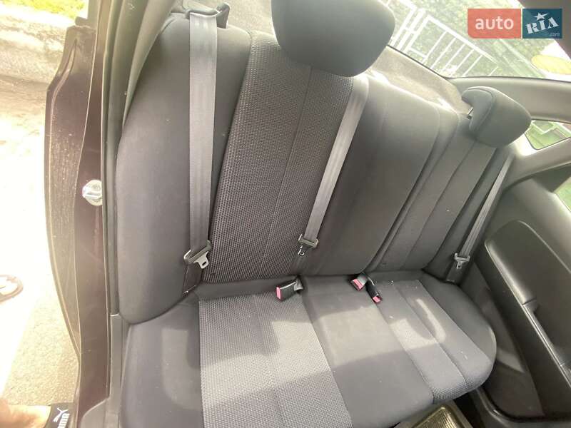 Седан Hyundai Elantra 2008 в Киеве