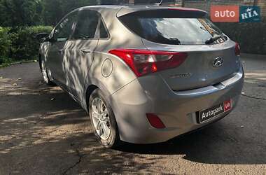 Хэтчбек Hyundai Elantra 2014 в 