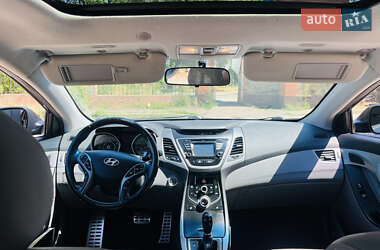 Седан Hyundai Elantra 2014 в 