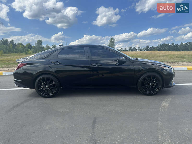 Седан Hyundai Elantra 2022 в Ирпене