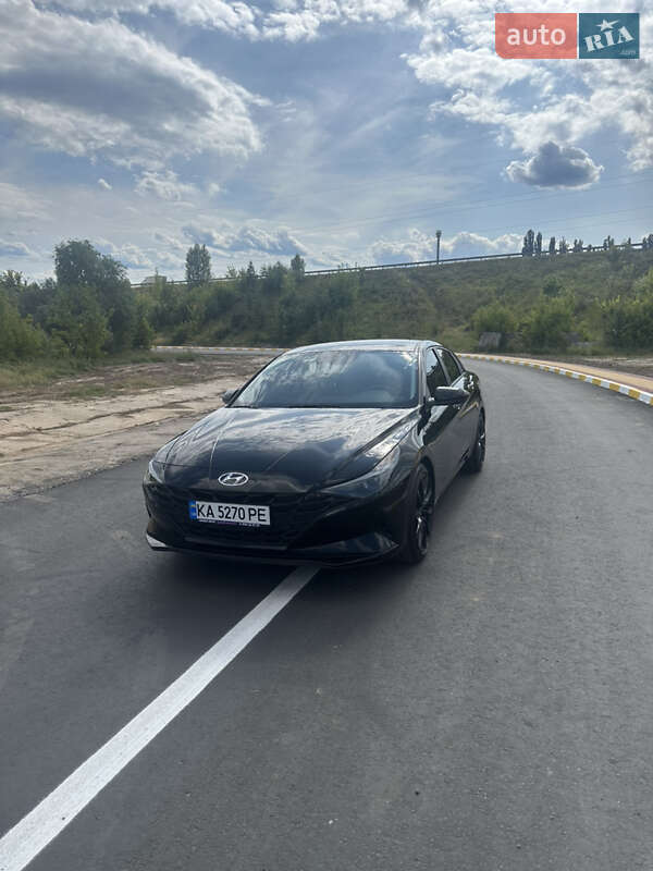Седан Hyundai Elantra 2022 в Ирпене