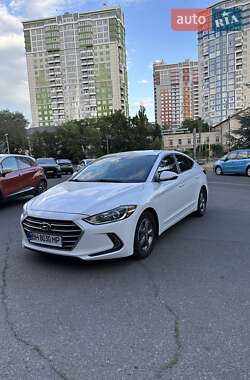 Седан Hyundai Elantra 2016 в Черноморске