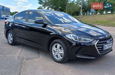 Седан Hyundai Elantra 2017 в Кропивницком