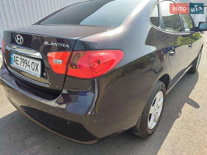 Седан Hyundai Elantra 2007 в Мукачевому