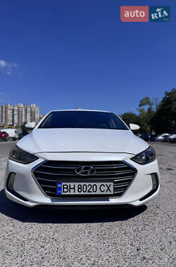 Седан Hyundai Elantra 2017 в Одессе