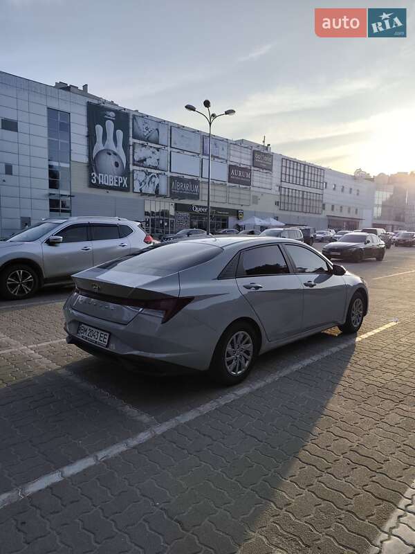 Седан Hyundai Elantra 2020 в Сумах