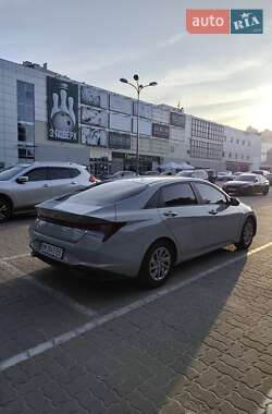 Седан Hyundai Elantra 2020 в 