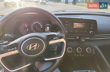 Седан Hyundai Elantra 2020 в 