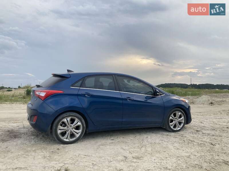 Купе Hyundai Elantra 2014 в Львове