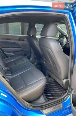 Седан Hyundai Elantra 2016 в Борисполе