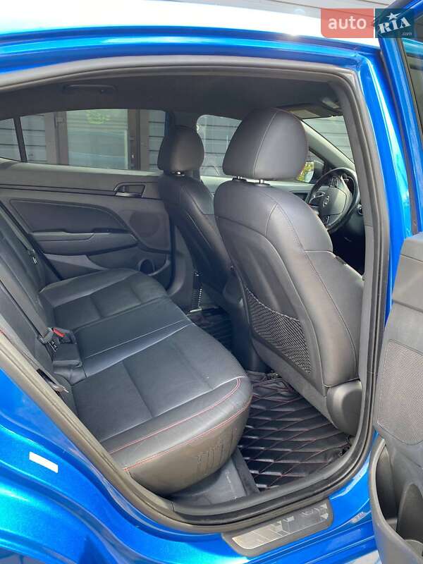 Седан Hyundai Elantra 2016 в Борисполі