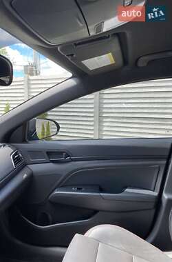 Седан Hyundai Elantra 2016 в Борисполе