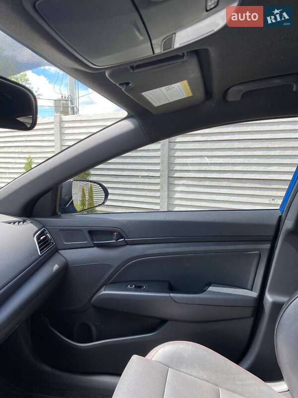 Седан Hyundai Elantra 2016 в Борисполі