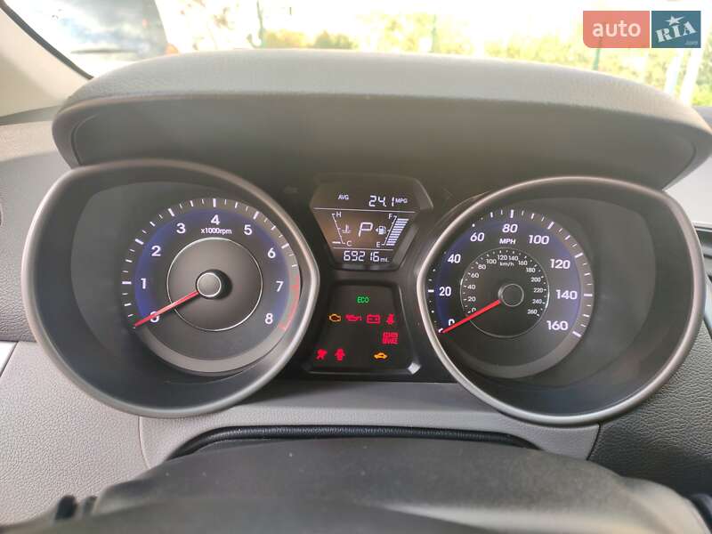 Седан Hyundai Elantra 2014 в Запорожье