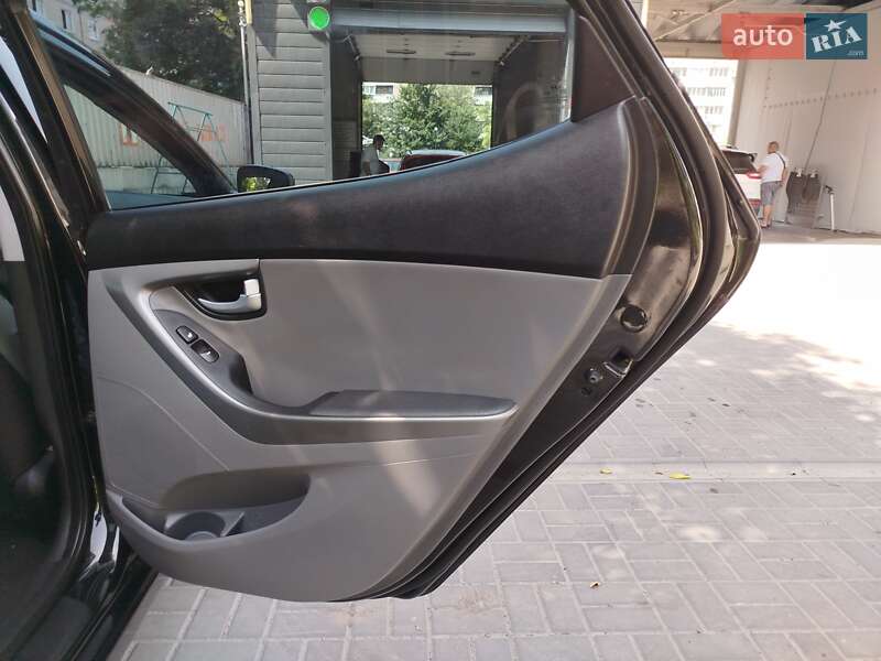 Седан Hyundai Elantra 2014 в Запорожье