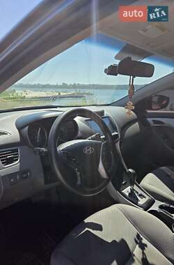 Седан Hyundai Elantra 2013 в 