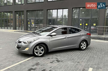 Седан Hyundai Elantra 2012 в 
