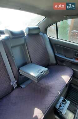 Седан Hyundai Elantra 2002 в 