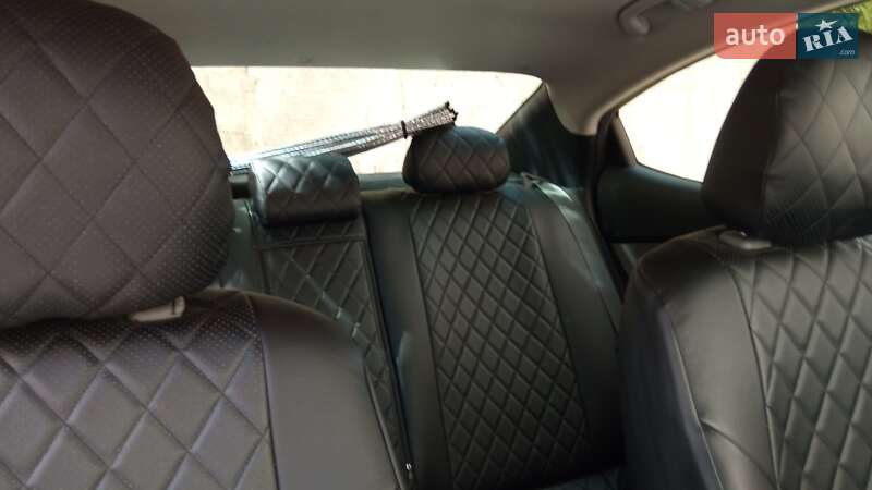 Седан Hyundai Elantra 2015 в Києві